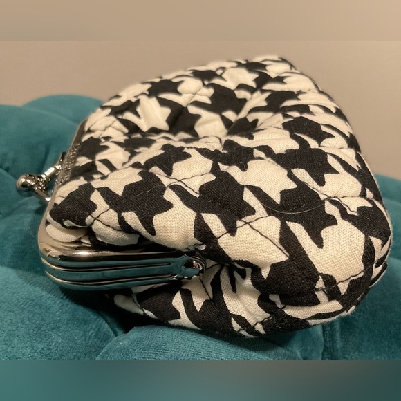 Vera Bradley Black and White KissLock Change purse - Picture 3 of 4